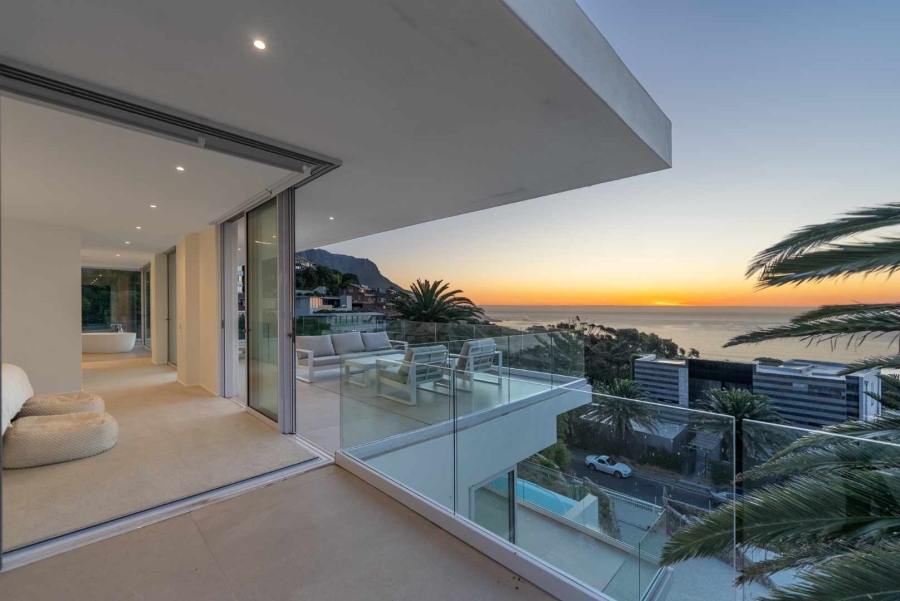 5 Bedroom Property for Sale in Camps Bay Western Cape